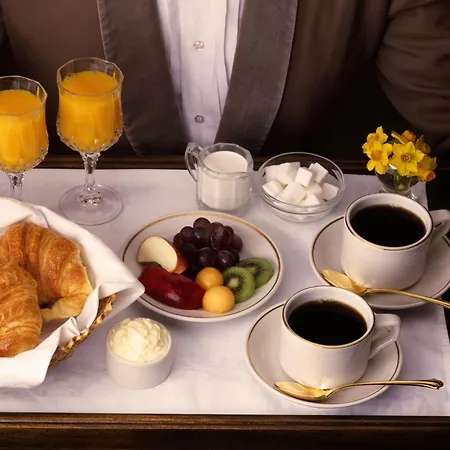 アパート Senior Citizen In Blue ヘルソニソス