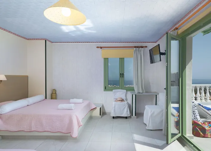 Appartamento Senior Citizen In Blue